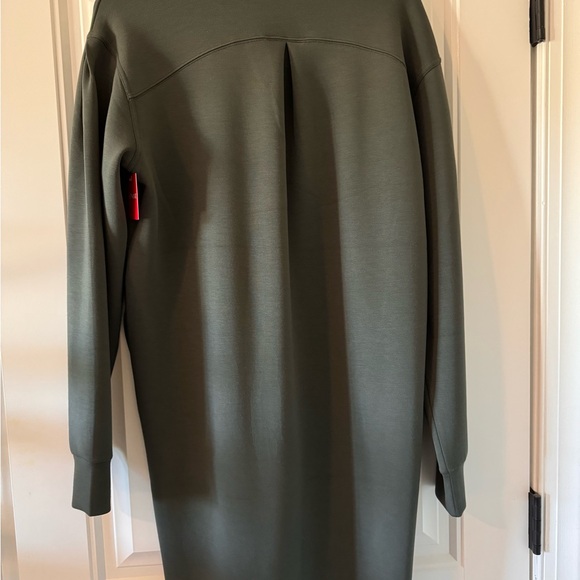 NWT Spanx Air Essentials Dress, Color: Dark Palm, Size Medium - Picture 4 of 7